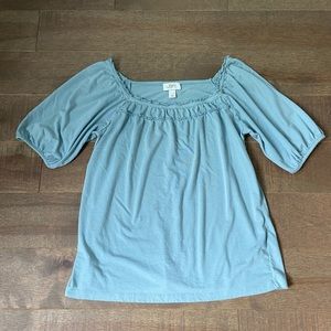 ANN TAYLOR LOFT SHORT SLEEVE TOP. SIZE LARGE